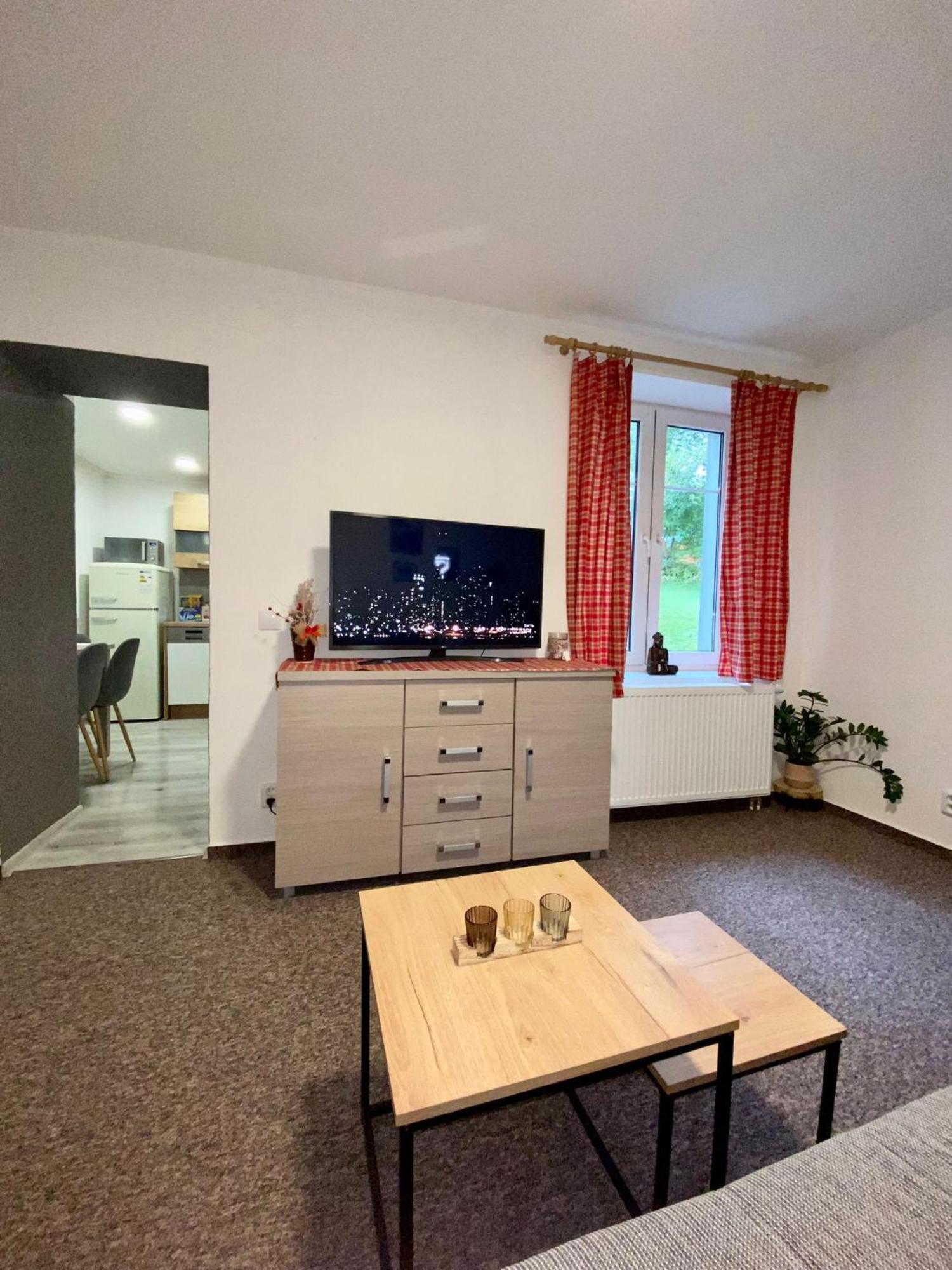 Apartman Pod Vlekem Horni Mala Upa Exterior photo
